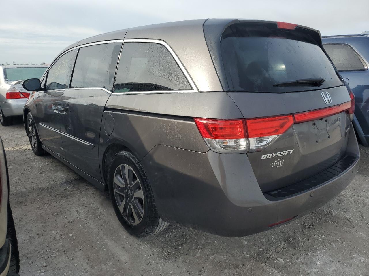 2016 Honda Odyssey VIN 5FNRL5H96GB014933 Copart auction photo, water/flood damage thumbnail 2