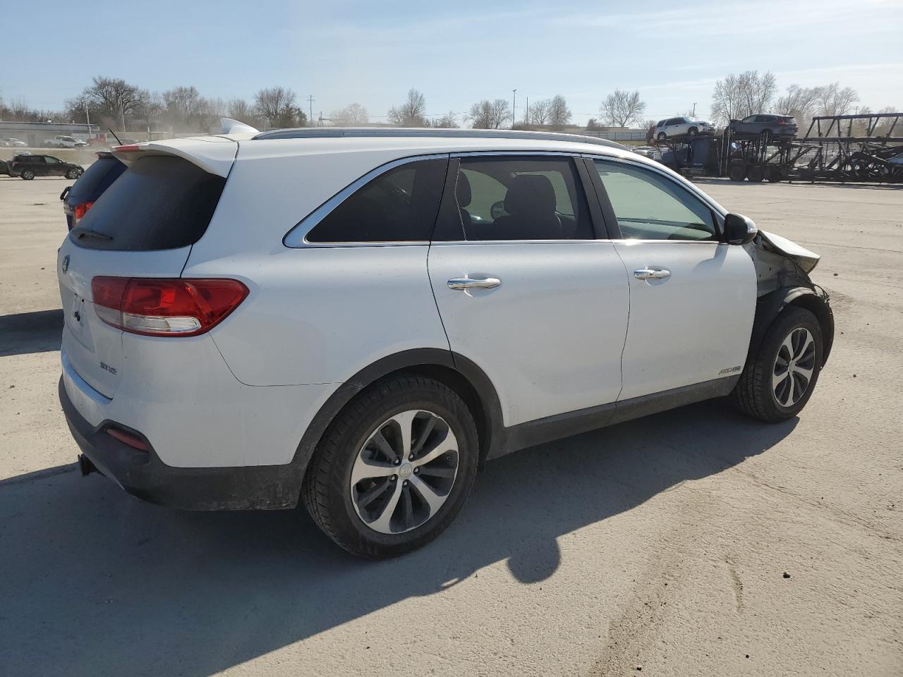 2016 KIA Sorento VIN 5XYPHDA54GG007918 Copart auction photo, front end damage thumbnail 3
