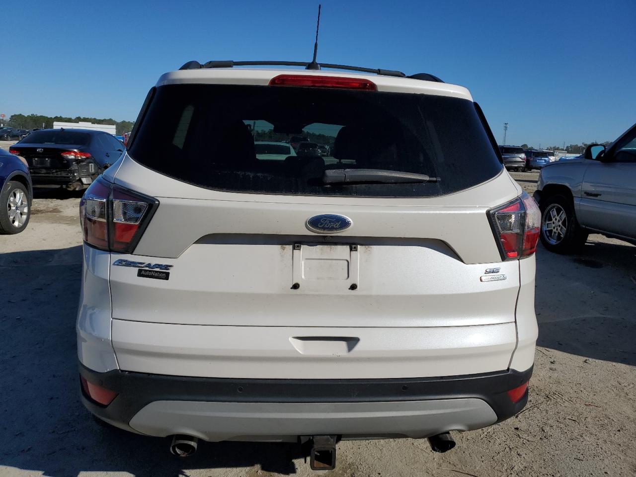 2017 Ford Escape VIN 1FMCU0G9XHUB26503 Copart auction photo, minor dent/scratches damage thumbnail 6