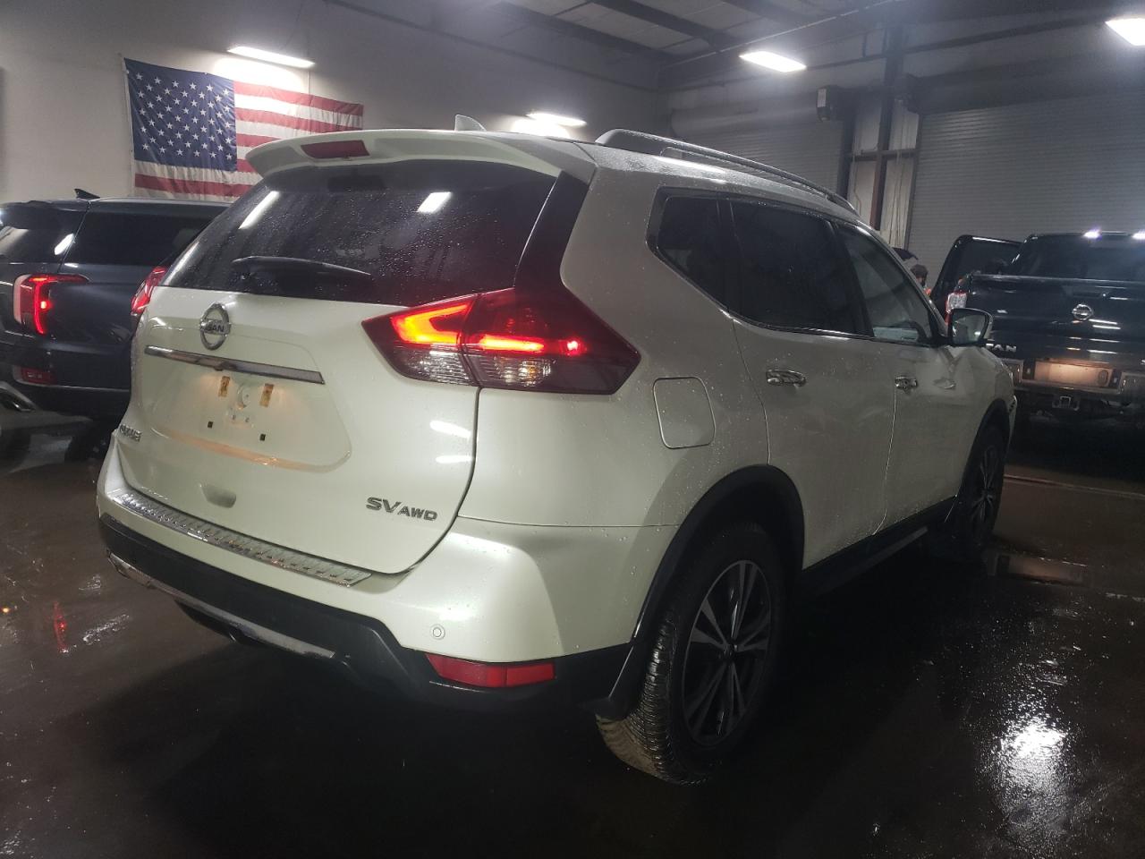 2019 Nissan Rogue VIN 5N1AT2MV1KC830576 Copart auction photo, front end / minor dent/scratches damage thumbnail 3