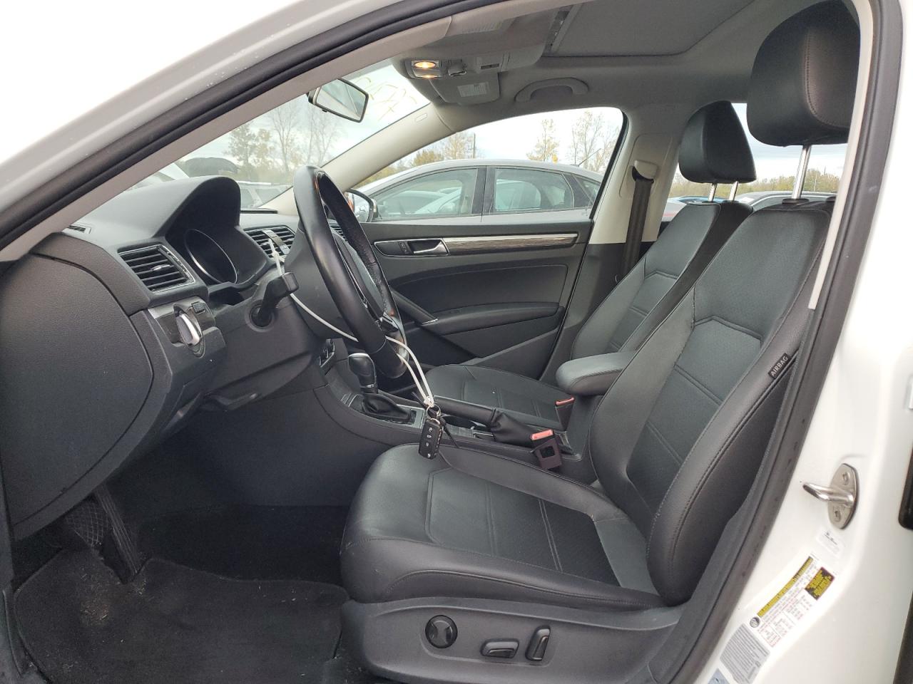 2018 Volkswagen Passat VIN 1VWBA7A33JC015595 Copart auction photo, hail damage thumbnail 7