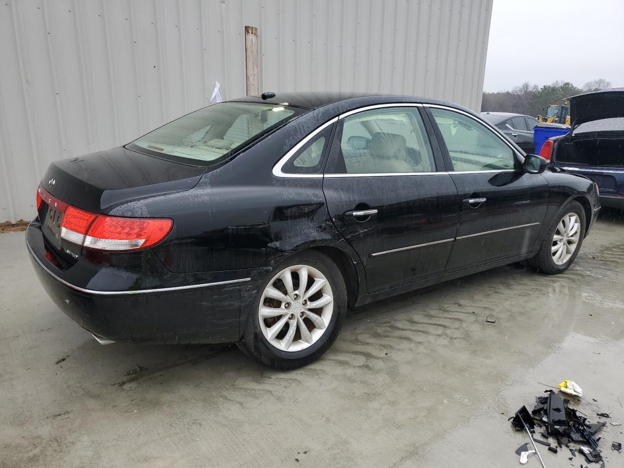 2007 Hyundai Azera VIN KMHFC46F17A231820 Copart auction photo, rear end / side damage thumbnail 3