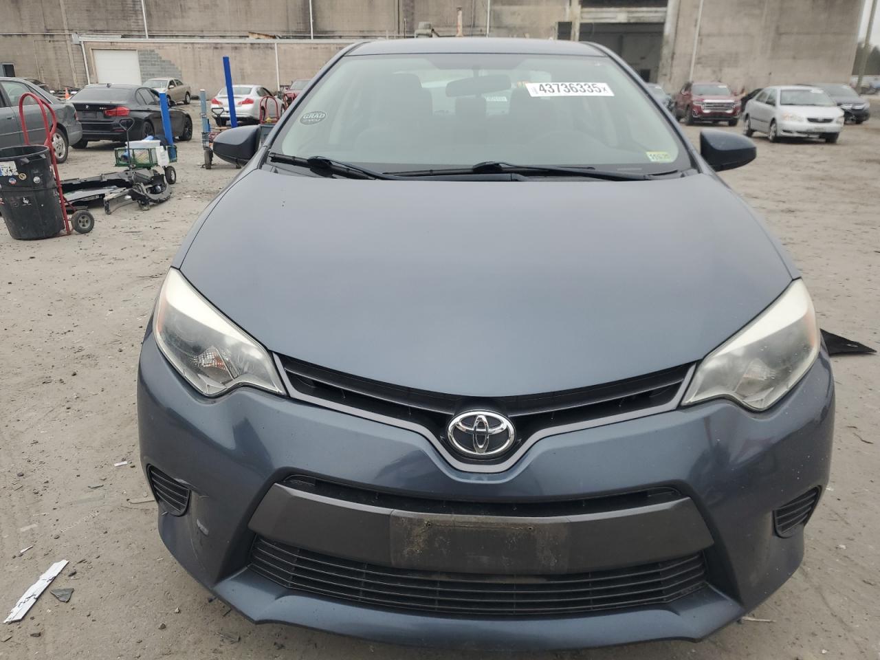 2015 Toyota Corolla VIN 2T1BPRHE2FC264702 Copart auction photo, rear end / minor dent/scratches damage thumbnail 5