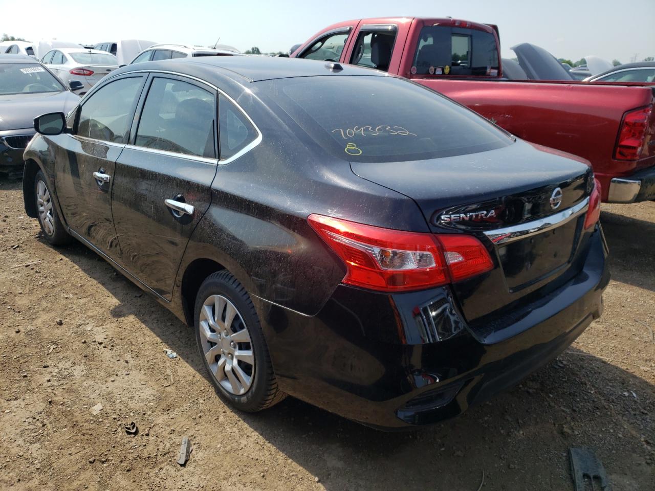 2017 Nissan Sentra VIN 3N1AB7AP3HL716671 Copart auction photo, front end damage thumbnail 2