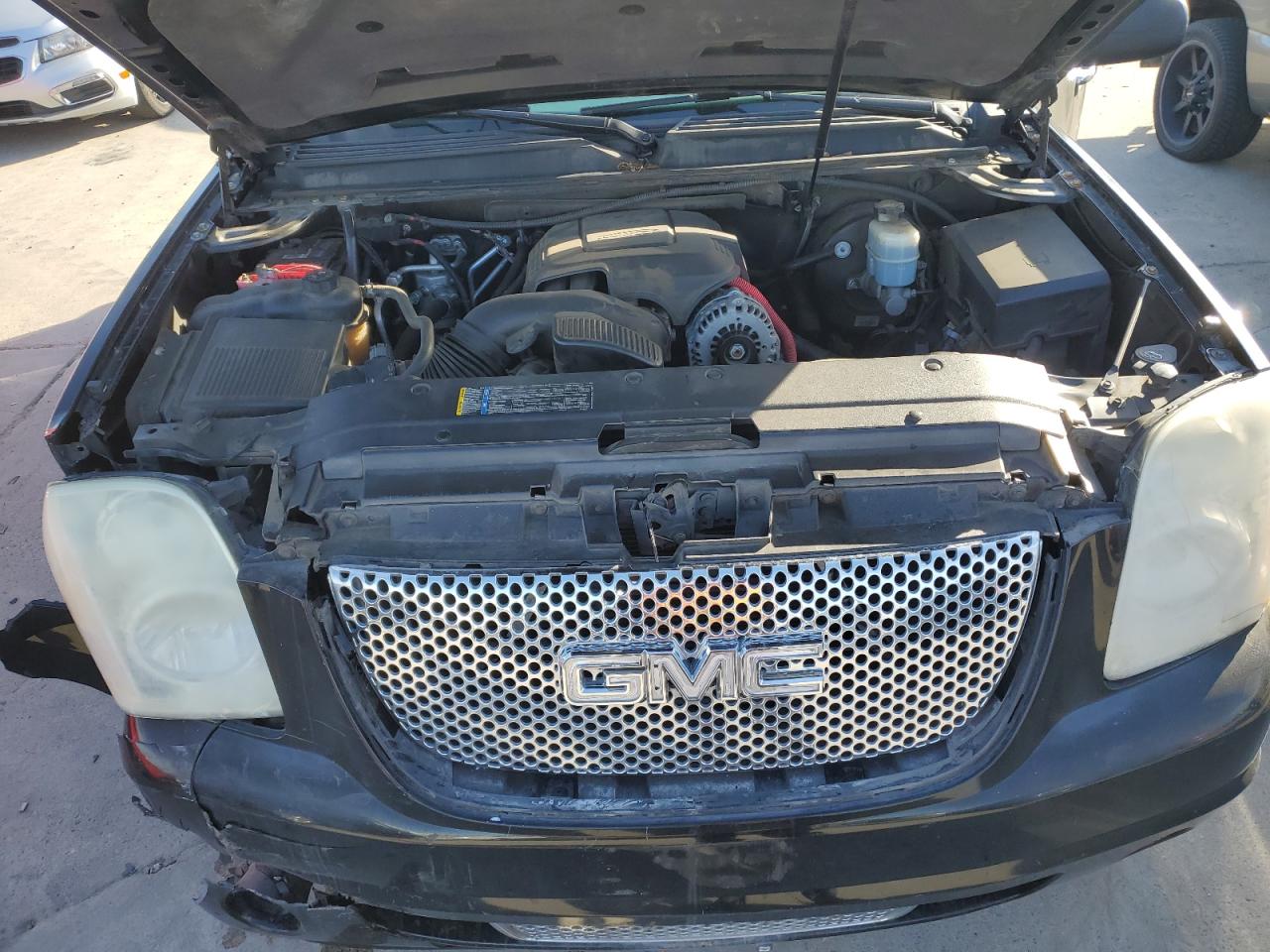 2009 GMC Yukon VIN 1GKFK03209R232273 Copart auction photo, front end damage thumbnail 12