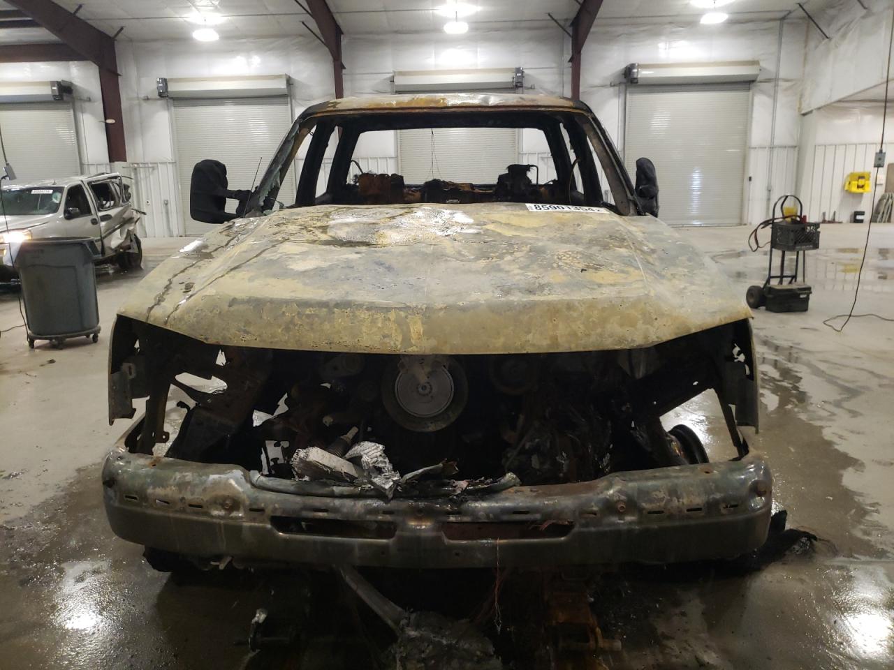 2006 Chevrolet Silverado VIN 1GCHK23D46F187644 Copart auction photo, burn damage thumbnail 5