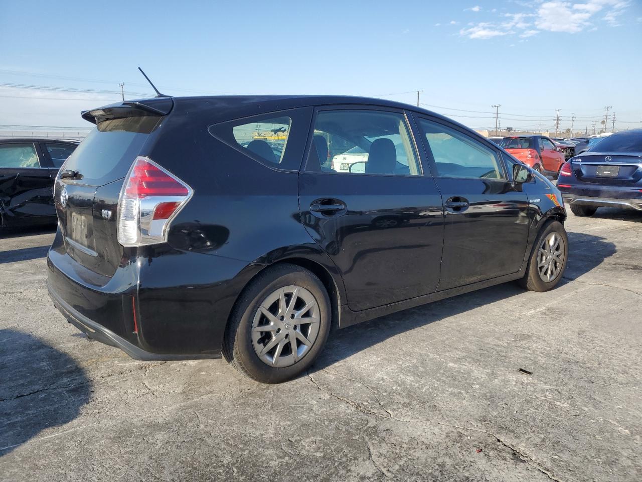 2017 Toyota Prius VIN JTDZN3EUXHJ058001 Copart auction photo, front end damage thumbnail 3