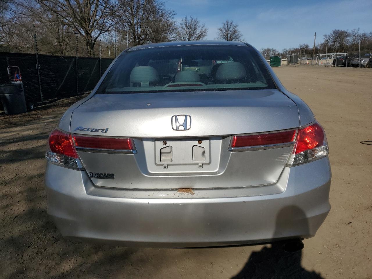 2011 Honda Accord VIN 1HGCP2F39BA040629 Copart auction photo, front end / minor dent/scratches damage thumbnail 6