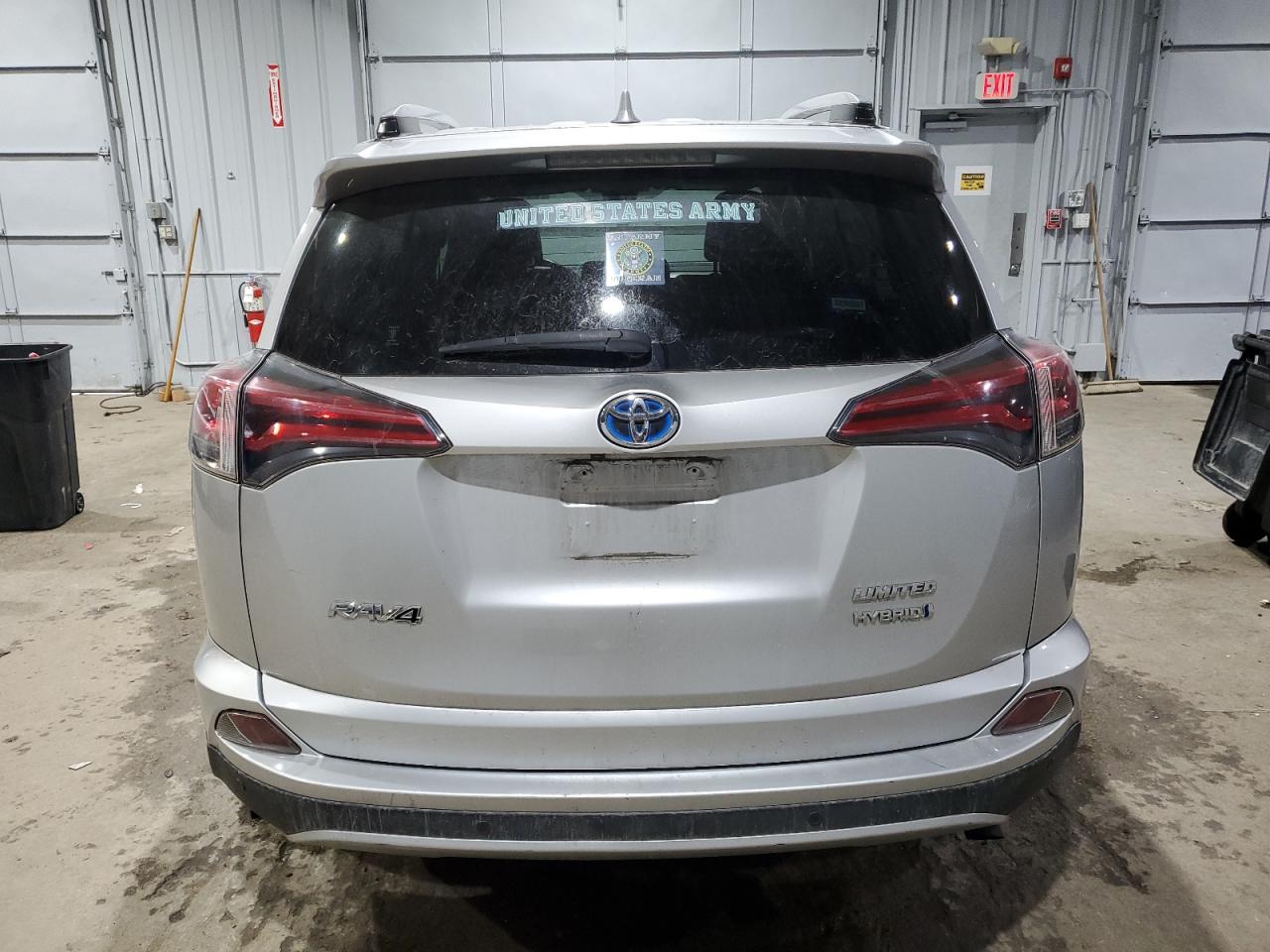2016 Toyota RAV 4 VIN JTMDJREV4GD028877 Copart auction photo, front end / minor dent/scratches damage thumbnail 6