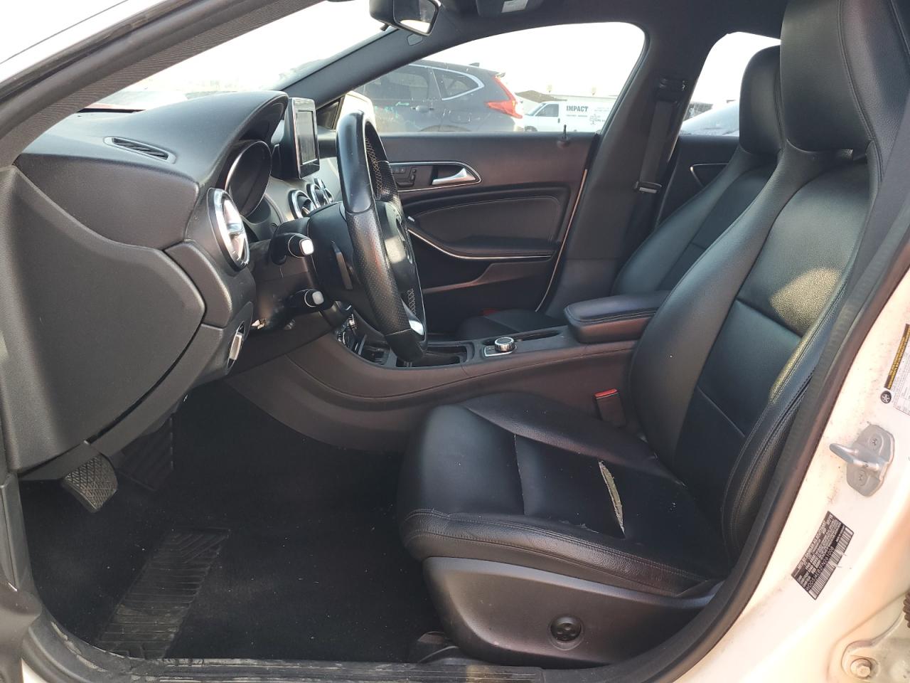 2015 Mercedes-Benz CLA-klasse VIN WDDSJ4EB2FN261008 Copart auction photo, minor dent/scratches damage thumbnail 7