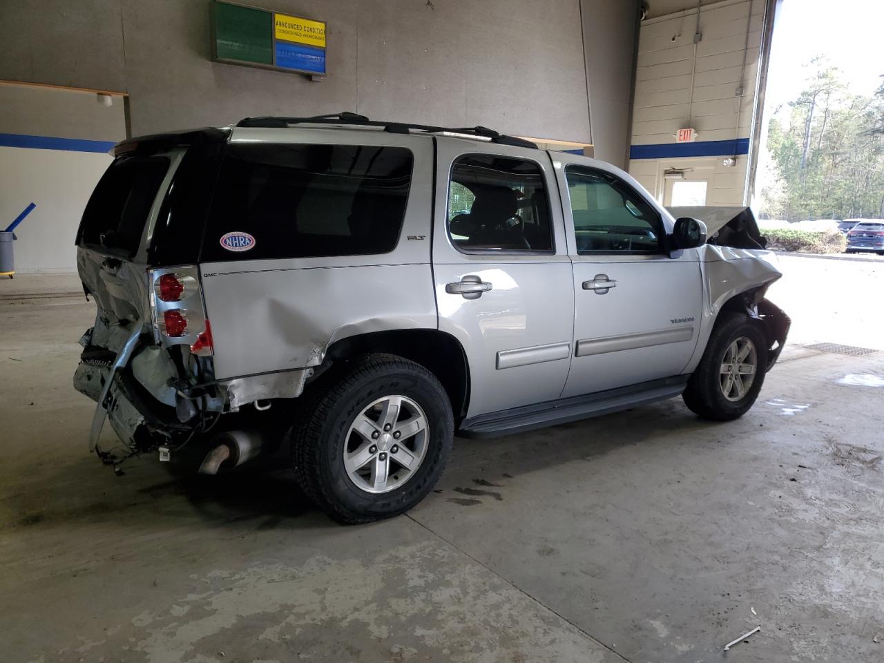 2012 GMC Yukon VIN 1GKS2CE03CR286640 Copart auction photo, rear end damage thumbnail 3