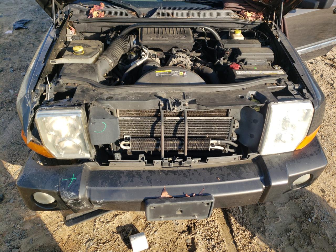 2006 Jeep Commander VIN 1J8HG48K76C349037 Copart auction photo, water/flood / undercarriage damage thumbnail 12