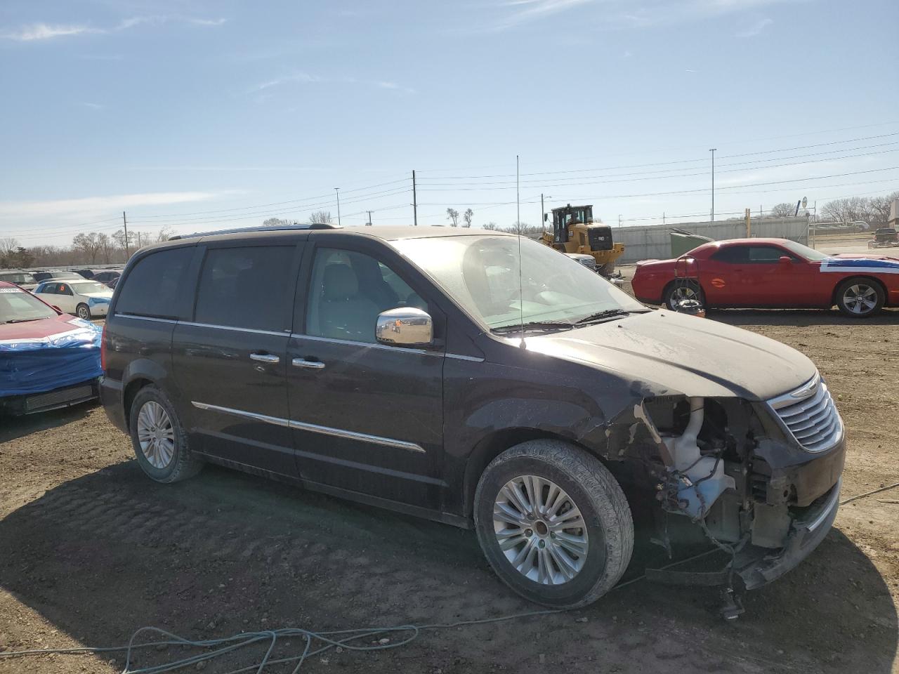 2013 Chrysler Town & Country VIN 2C4RC1GG8DR819440 Copart auction photo, front end damage thumbnail 4