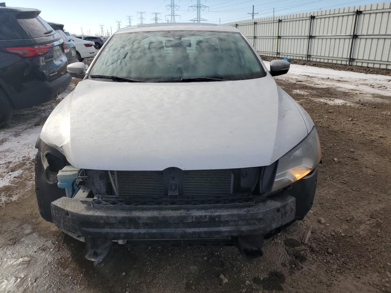 2014 Volkswagen Passat VIN 1VWBS7A38EC100421 Copart auction photo, front end / minor dent/scratches damage thumbnail 5