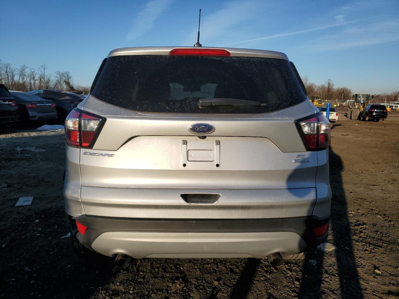 2017 Ford Escape VIN 1FMCU0GD4HUE30785 Copart auction photo, front end / minor dent/scratches damage thumbnail 6