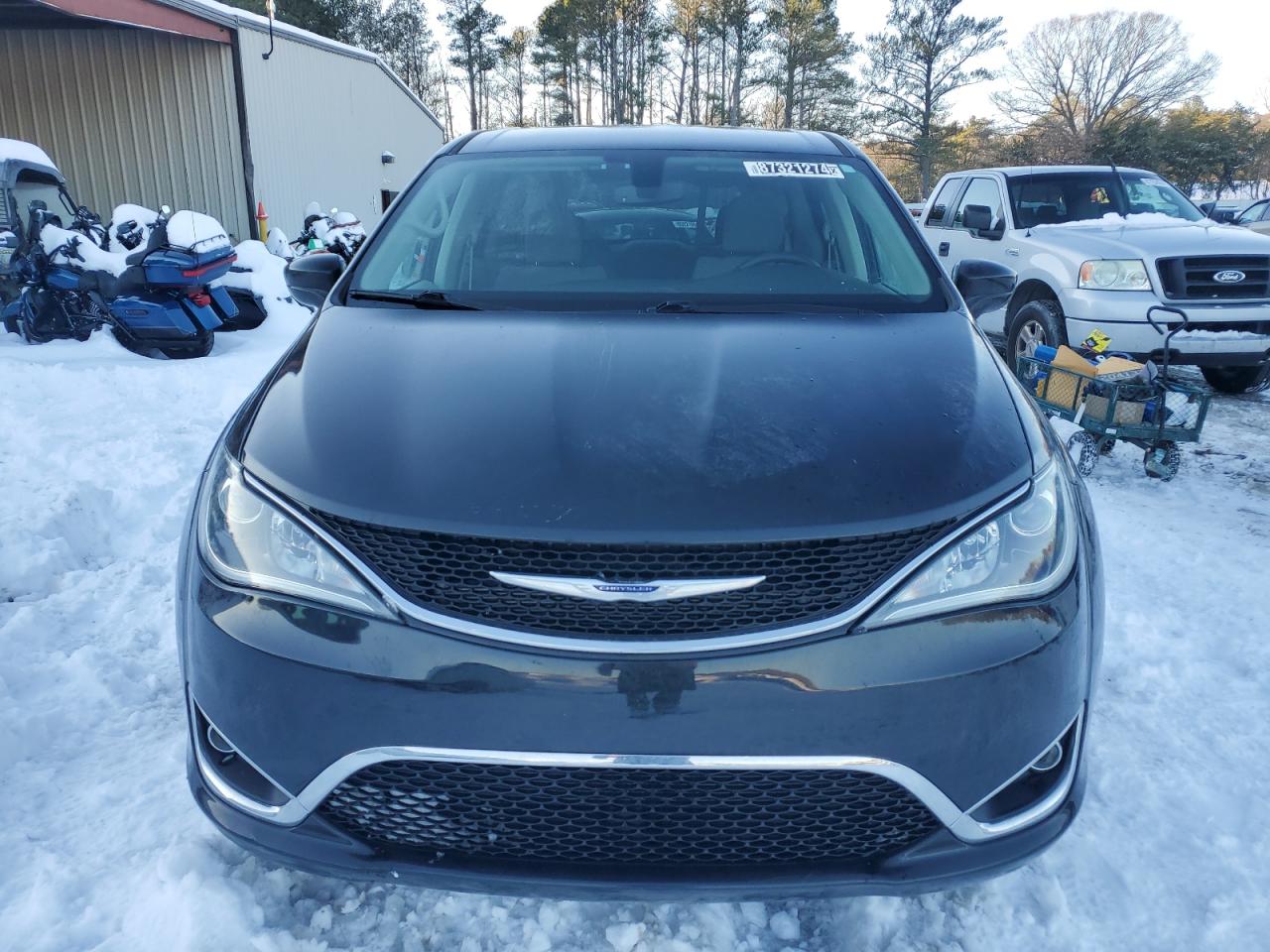 2020 Chrysler Pacifica VIN 2C4RC1FG7LR237538 Copart auction photo, normal wear / minor dent/scratches damage thumbnail 5