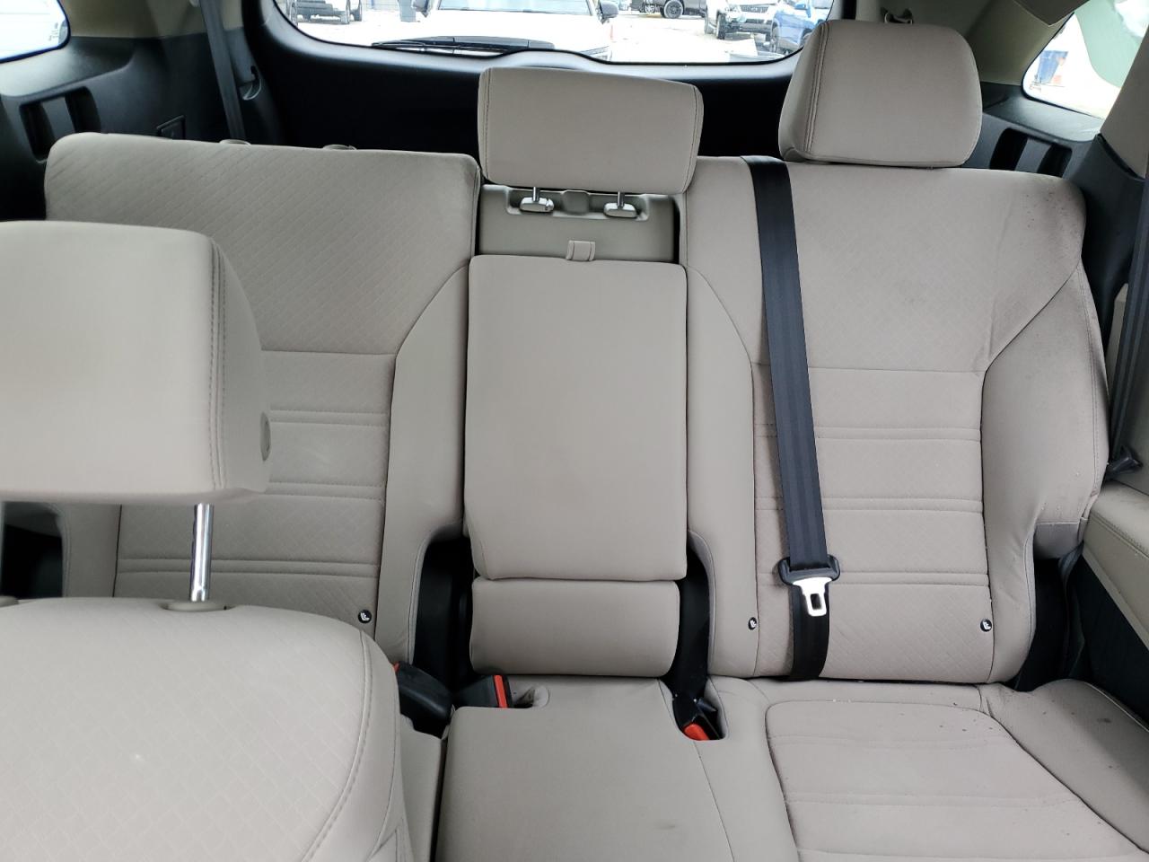 2019 KIA Sorento VIN 5XYPG4A57KG502237 Copart auction photo, side / rear end damage thumbnail 10