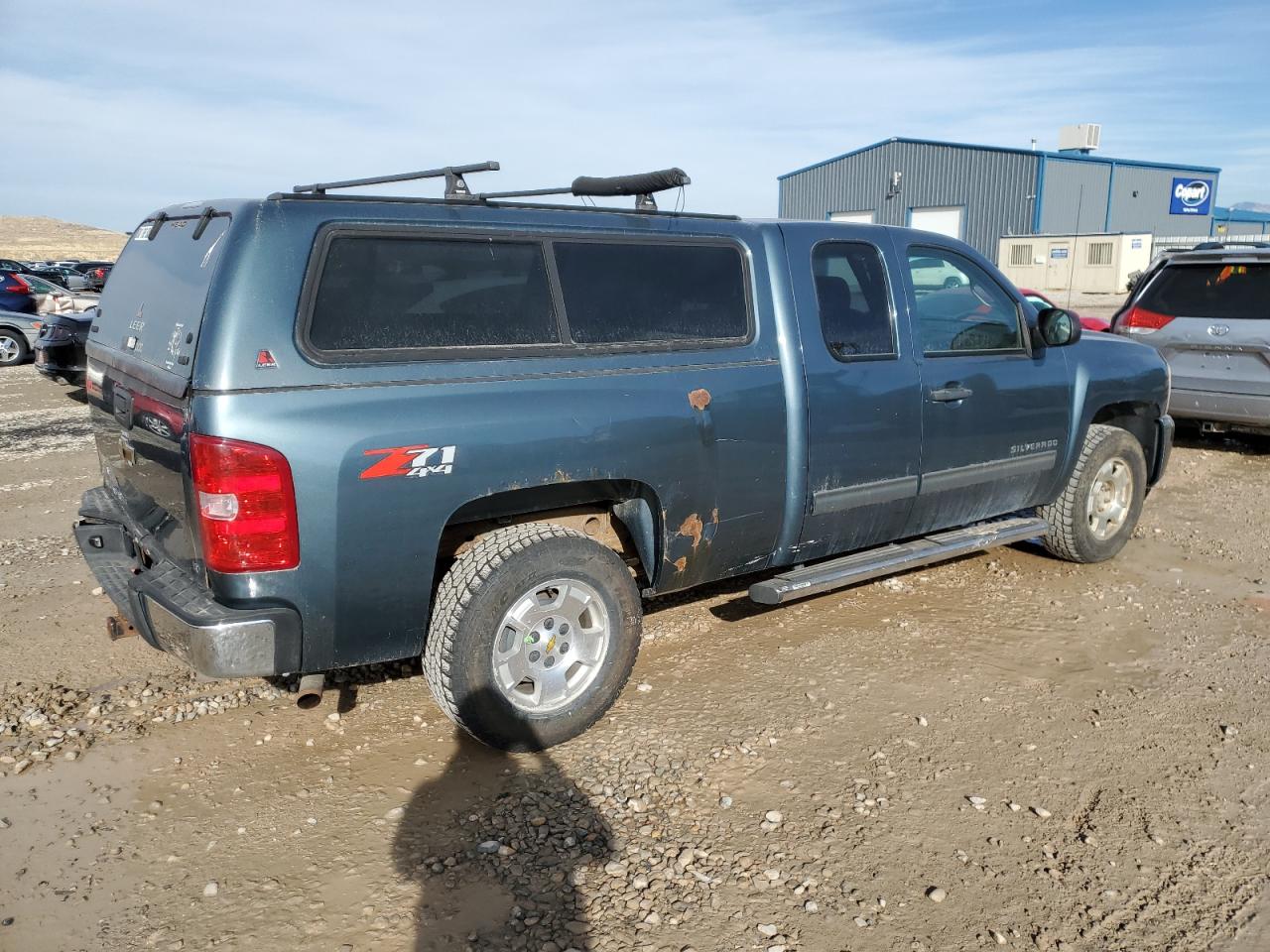 2010 Chevrolet Silverado VIN 1GCSKSE30AZ106611 Copart auction photo, all over damage thumbnail 3