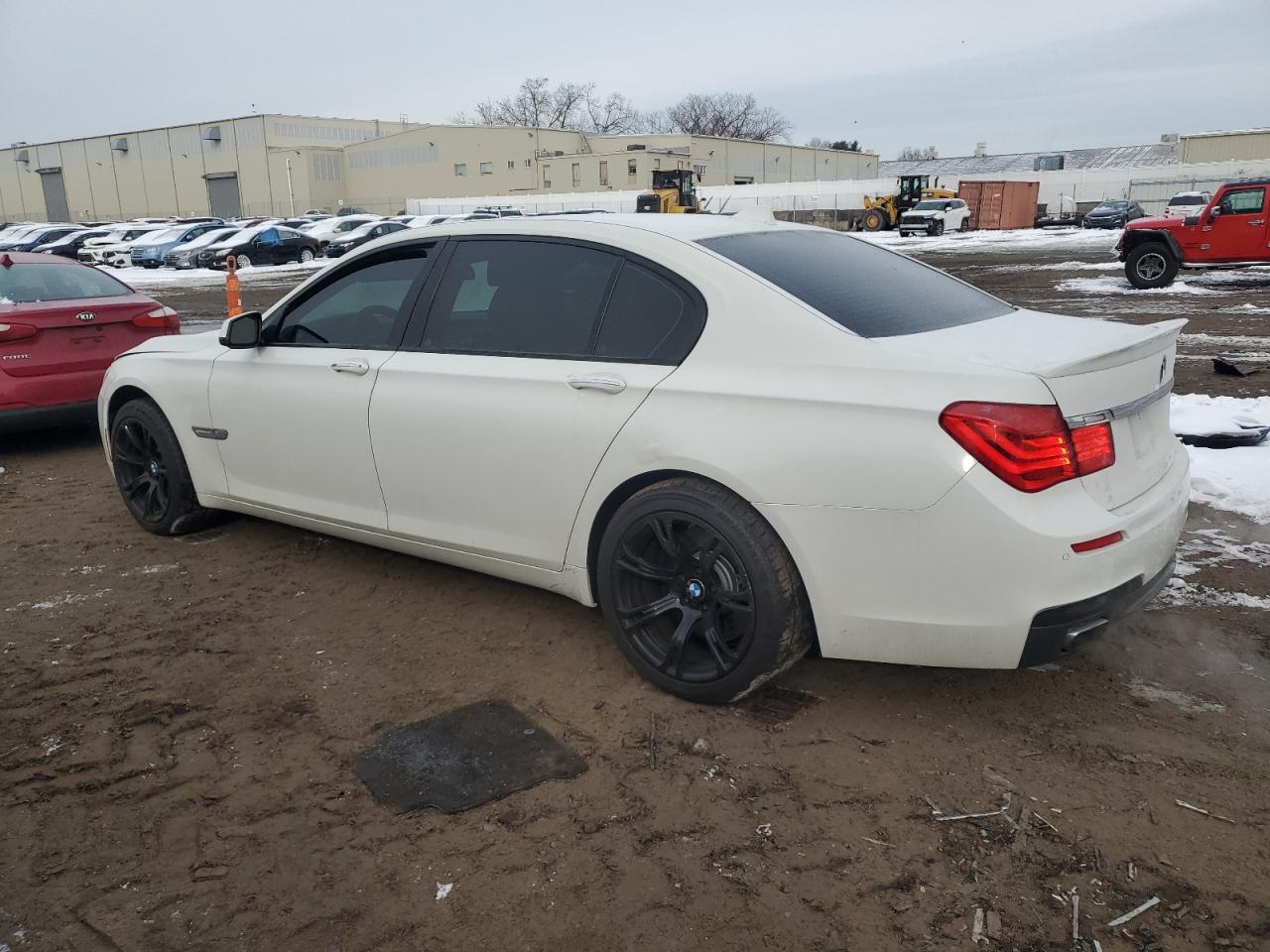 2012 BMW 7er VIN WBAKC8C57CC436432 Copart auction photo, side / minor dent/scratches damage thumbnail 2
