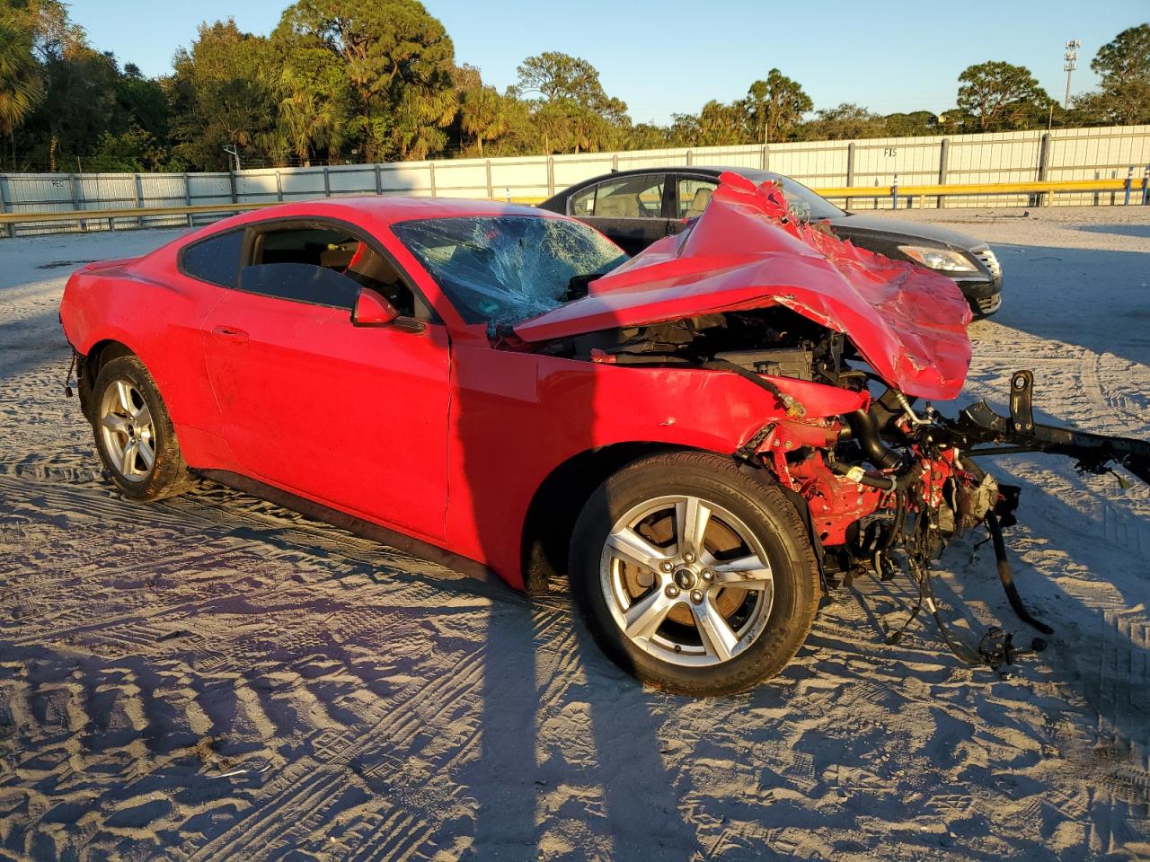 2015 Ford Mustang VIN 1FA6P8TH4F5315827 Copart auction photo, front end damage thumbnail 4