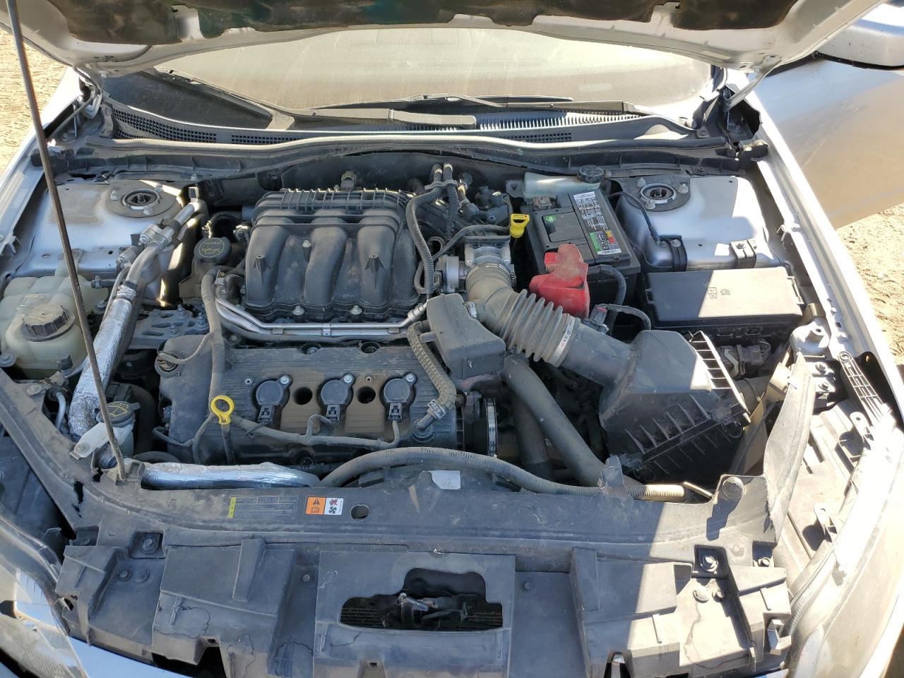 2011 Ford Fusion VIN 3FAHP0JG0BR335066 Copart auction photo, front end damage thumbnail 12