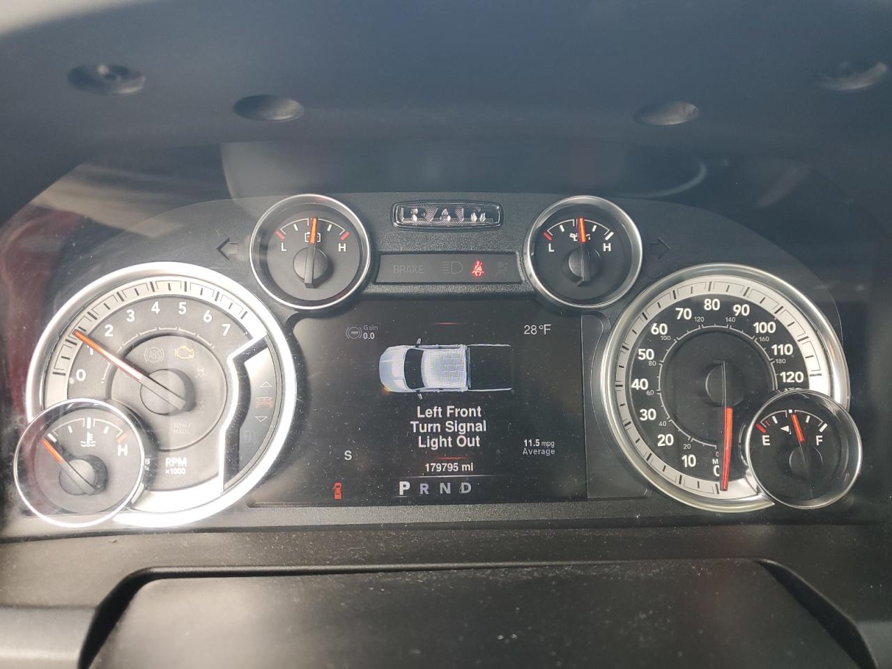 2013 RAM 1500 VIN 1C6RR7LT8DS653608 Copart auction photo, front end / minor dent/scratches damage thumbnail 9