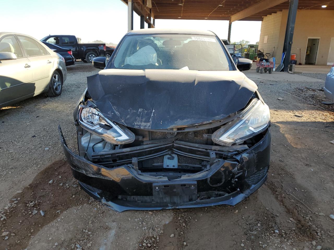 2018 Nissan Sentra VIN 3N1AB7AP9JY235459 Copart auction photo, front end damage thumbnail 5