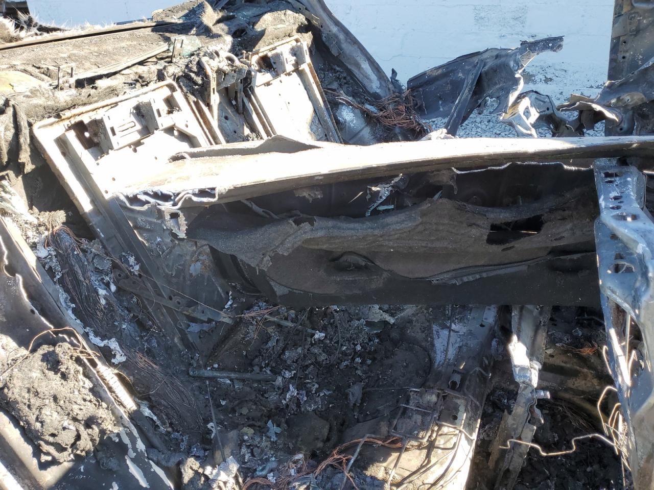 2017 BMW 5er VIN WBAJE7C38HG478672 Copart auction photo, burn damage thumbnail 10