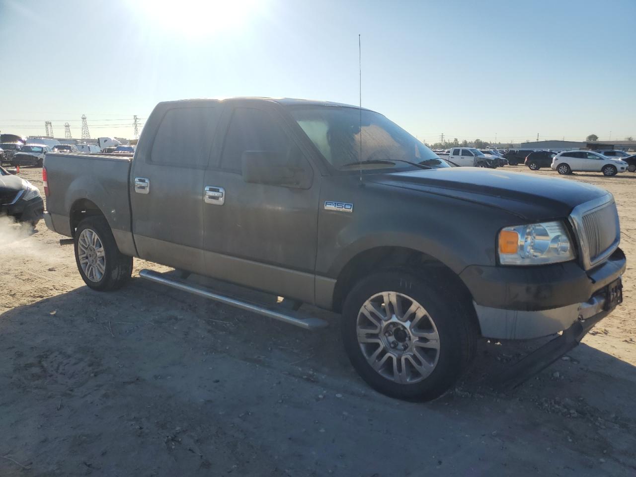 2005 Ford F-150 VIN 1FTRW12W65FA64867 Copart auction photo, front end / undercarriage damage thumbnail 4