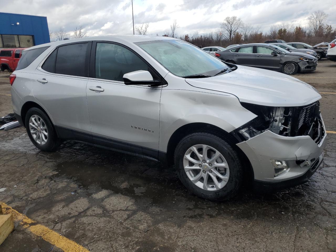 2021 Chevrolet Equinox VIN 3GNAXUEV8MS158801 Copart auction photo, front end damage thumbnail 4