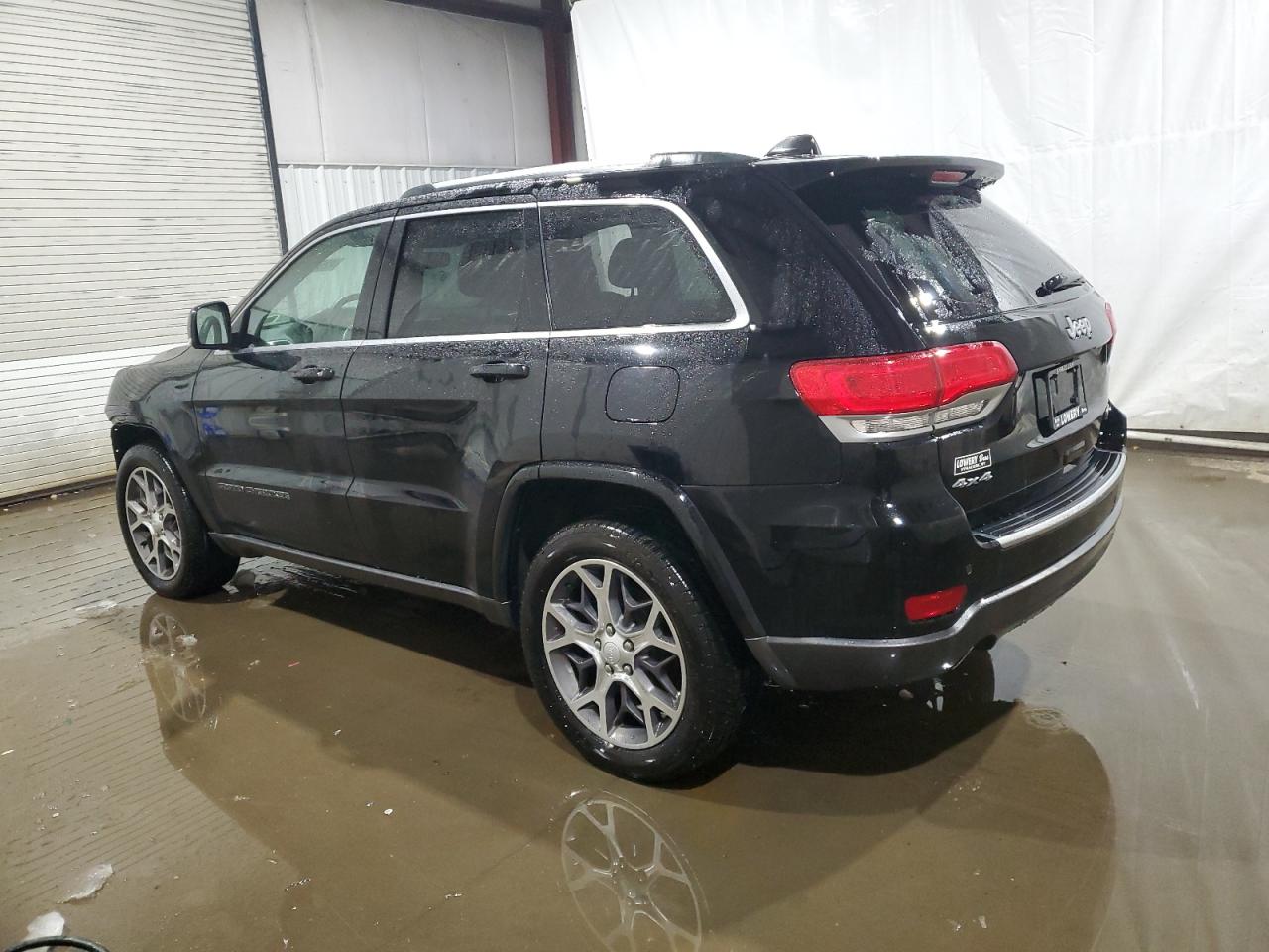 2018 Jeep Grand Cherokee VIN 1C4RJFBG5JC332064 Copart auction photo, front end damage thumbnail 2