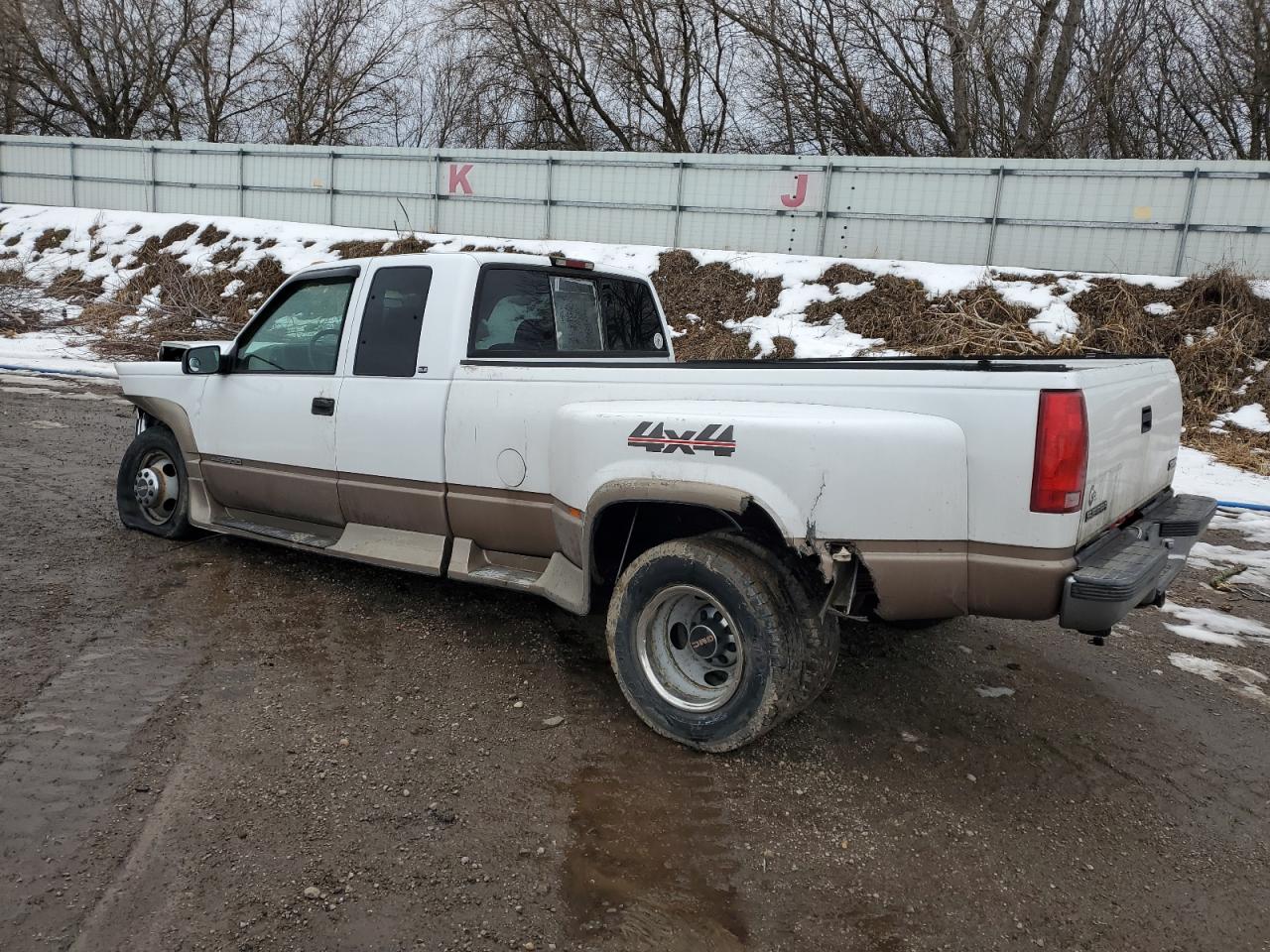 1998 GMC Sierra VIN 1GTHK39F7WF022864 Copart auction photo, front end / side damage thumbnail 2