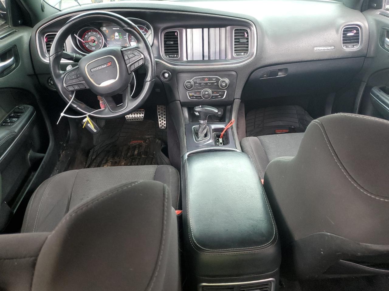 2017 Dodge Charger VIN 2C3CDXGJ7HH643417 Copart auction photo, vandalism / front end damage thumbnail 8