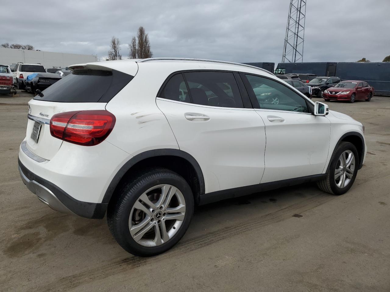 2018 Mercedes-Benz GLA-klasse VIN WDCTG4GB4JJ492450 Copart auction photo, rear end / undercarriage damage thumbnail 3