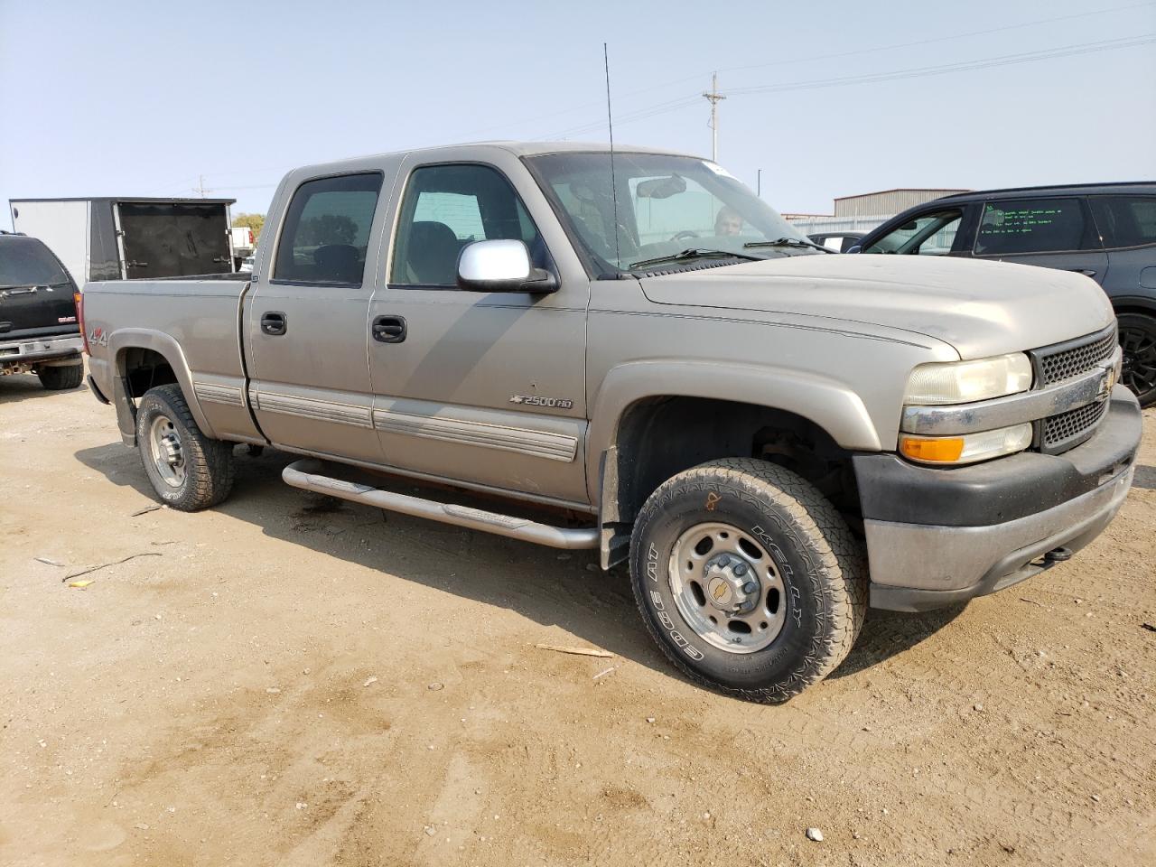 2001 Chevrolet Silverado VIN 1GCHK23U01F203217 Copart auction photo, hail damage thumbnail 4