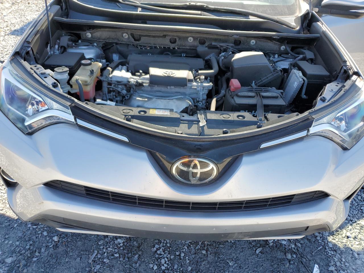 2018 Toyota RAV 4 VIN JTMRFREV1JD233801 Copart auction photo, minor dent/scratches damage thumbnail 12