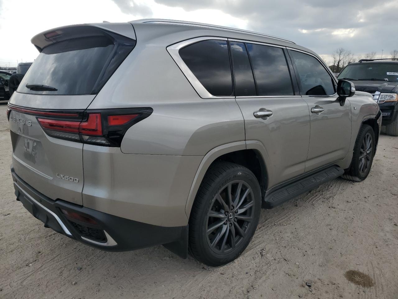 2023 Lexus LX VIN JTJMB7CX3P4036455 Copart auction photo, front end damage thumbnail 3