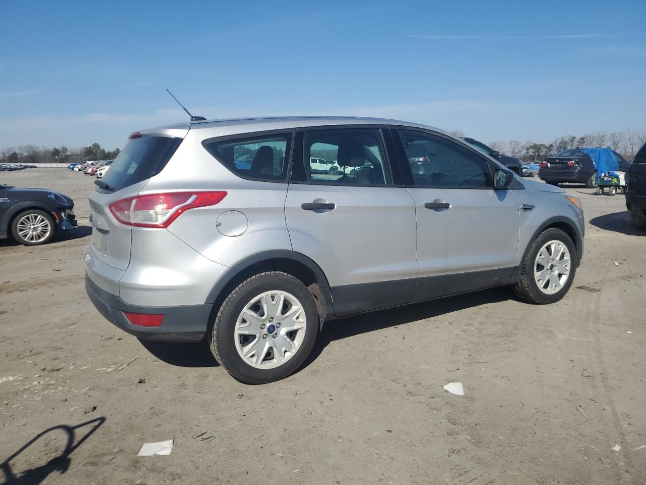 2016 Ford Escape VIN 1FMCU0F70GUC29654 Copart auction photo, normal wear / mechanical damage thumbnail 3