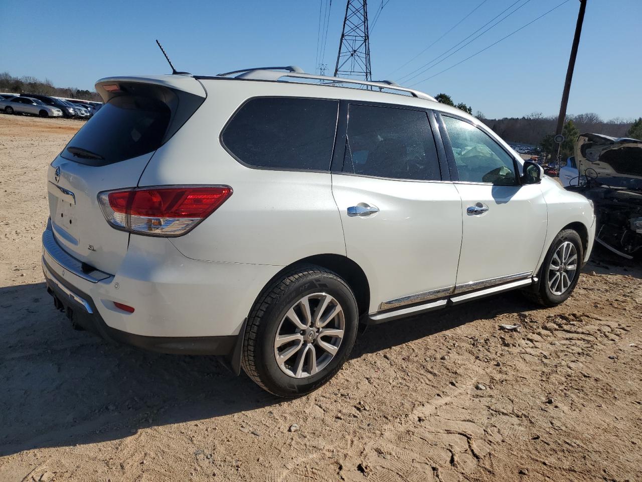 2016 Nissan Pathfinder VIN 5N1AR2MN9GC627764 Copart auction photo, front end / mechanical damage thumbnail 3