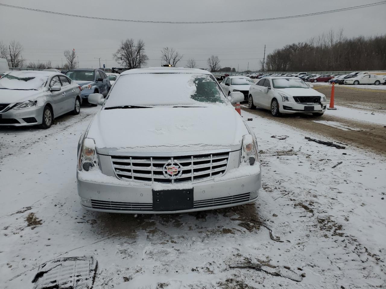 2011 Cadillac DTS VIN 1G6KH5E67BU127662 Copart auction photo, rear end damage thumbnail 5