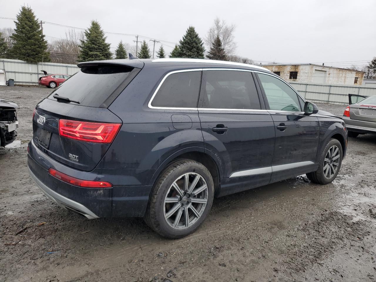 2017 Audi Q7 VIN WA1LAAF74HD013210 Copart auction photo, front end damage thumbnail 3