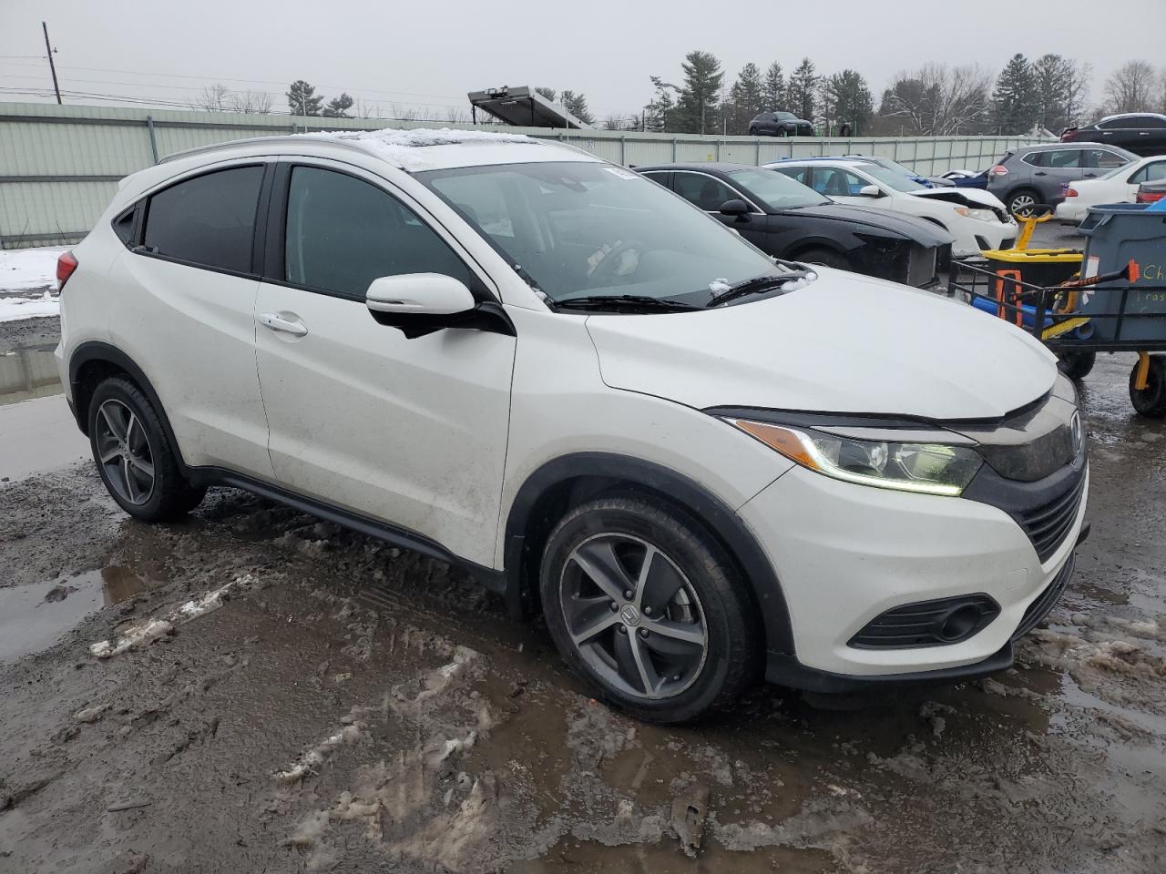 2022 Honda HR-V VIN 3CZRU6H52NM740615 Copart auction photo, front end / side damage thumbnail 4