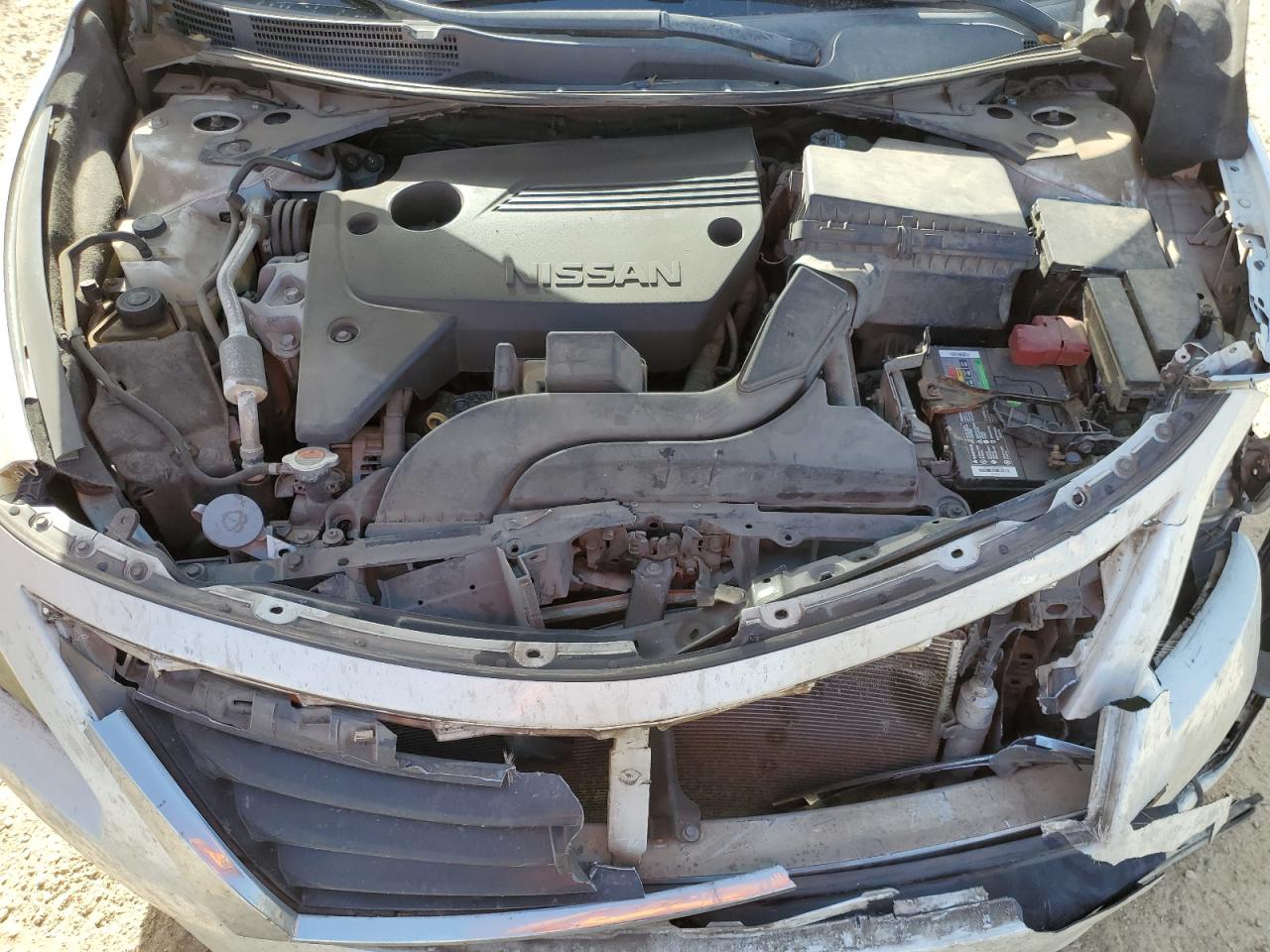 2015 Nissan Altima VIN 1N4AL3AP6FC597435 Copart auction photo, front end / minor dent/scratches damage thumbnail 11