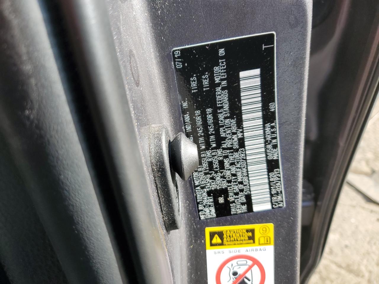 2019 Toyota Highlander VIN 5TDJGRFH4KS072823 Copart auction photo, rear end damage thumbnail 13