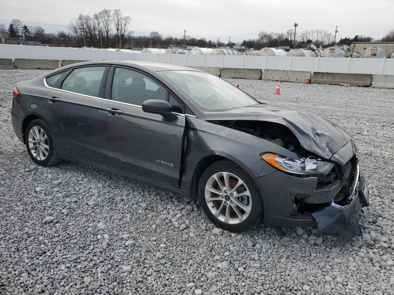 2019 Ford Fusion VIN 3FA6P0LU3KR282258 Copart auction photo, front end damage thumbnail 4