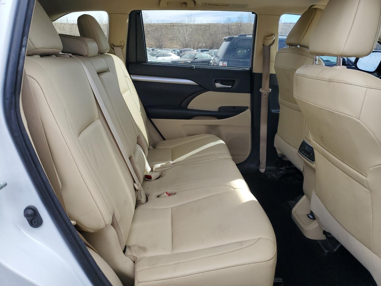 2018 Toyota Highlander VIN 5TDJZRFH7JS554940 Copart auction photo, side damage thumbnail 11