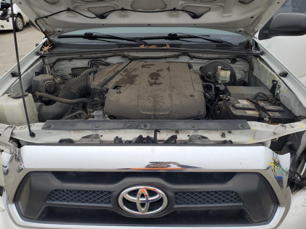 2015 Toyota Tacoma VIN 5TFJU4GNXFX088119 Copart auction photo, front end damage thumbnail 11