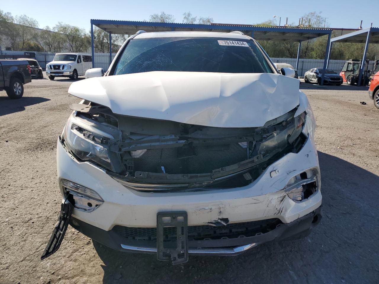 2017 Honda Pilot VIN 5FNYF6H92HB092491 Copart auction photo, front end / side damage thumbnail 5