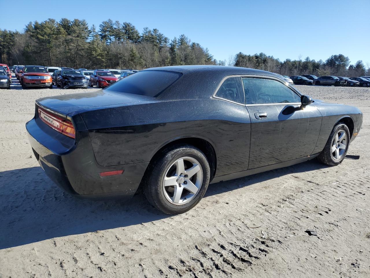 2010 Dodge Challenger VIN 2B3CJ4DV2AH166736 Copart auction photo, vandalism / mechanical damage thumbnail 3