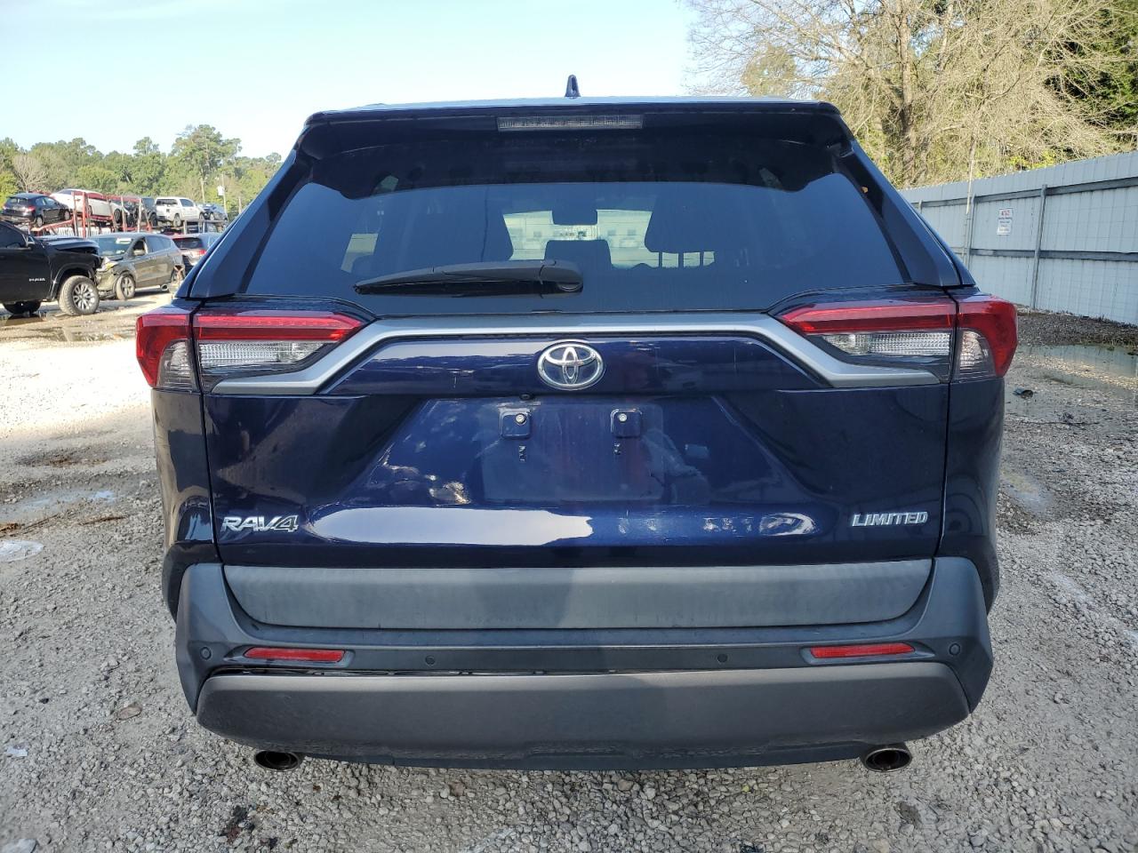 2019 Toyota RAV 4 VIN 2T3Y1RFV2KW024189 Copart auction photo, front end damage thumbnail 6